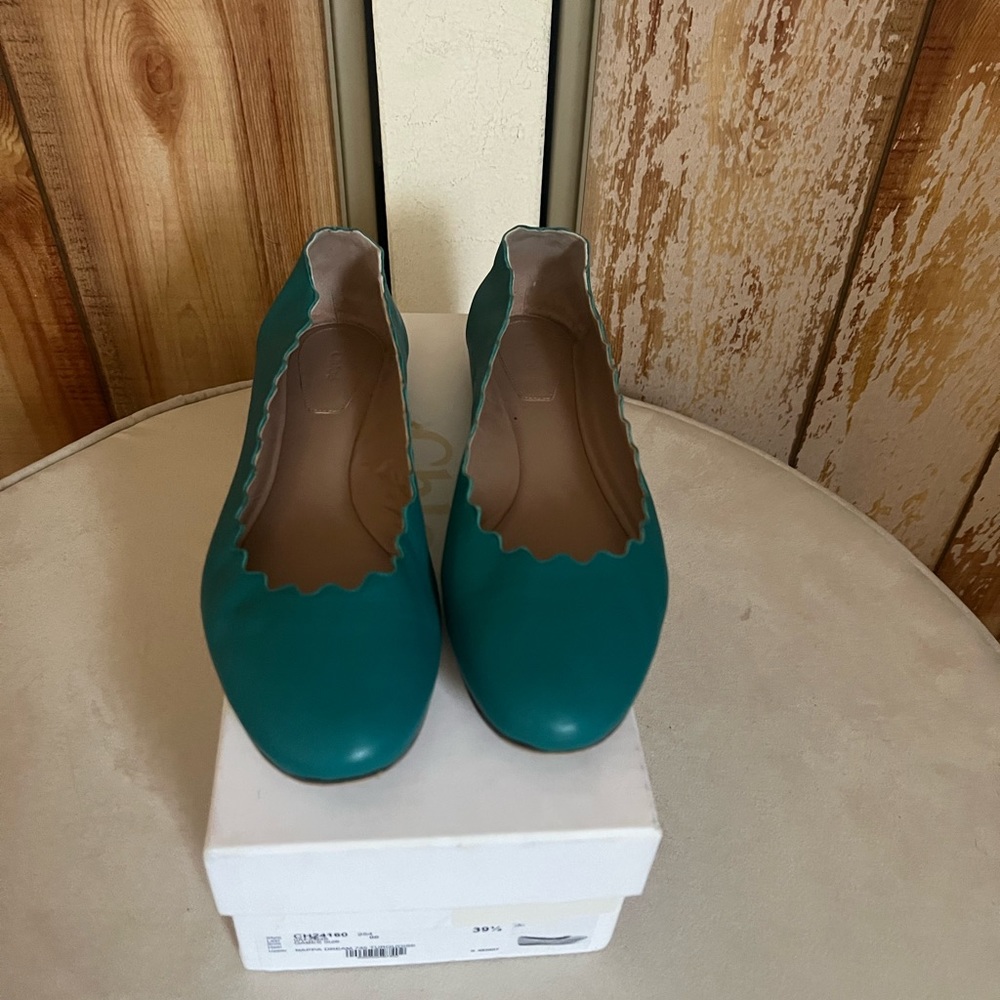 Chloe Lauren flats